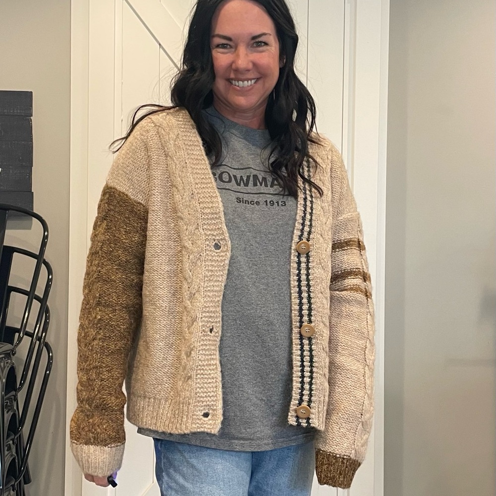 Mystree Cardigan